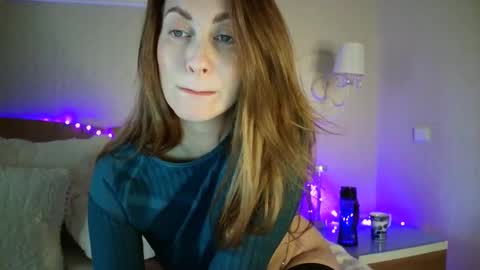 luna_hoti online show from December 14, 2024, 12:23 pm