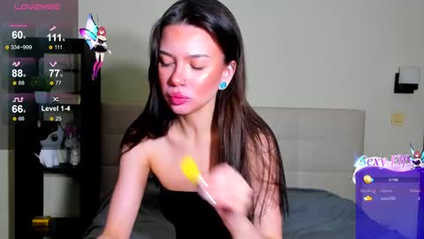 Hi everyone my name is Tina   online show from March 24, 2026, 12:15 am