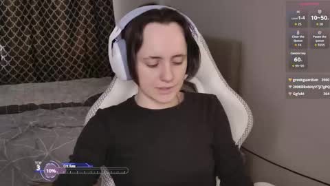 Snapshot of luna_loveeee chatting on February 15, 2026, 7:51 am luna_loveeee online show from February 15, 2026, 7:51 am