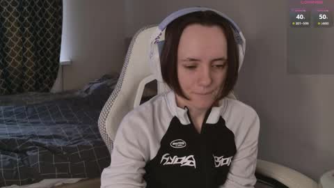 luna_loveeee online show from April 9, 2026, 6:19 am