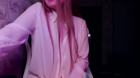 Snapshot of luna_loveisgood chatting on January 3, 2025, 1:16 am Luna online show from January 3, 2025, 1:16 am