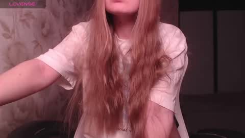 Snapshot of luna_loveisgood chatting on January 21, 2025, 11:24 am Luna online show from January 21, 2025, 11:24 am