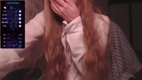 Snapshot of luna_loveisgood chatting on September 18, 2025, 11:56 am Luna online show from September 18, 2025, 11:56 am