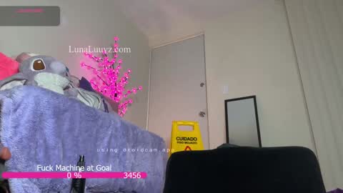 Luna Luuvz online show from November 12, 2025, 3:18 am