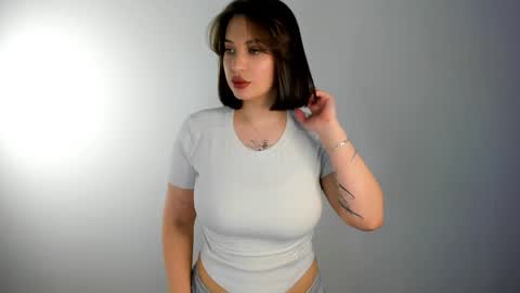 Snapshot of luna_pop chatting on April 30, 2026, 12:11 pm Luna online show from April 30, 2026, 12:11 pm