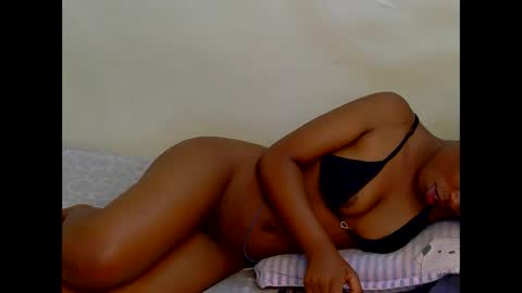 Luna online show from September 24, 2025, 2:42 pm