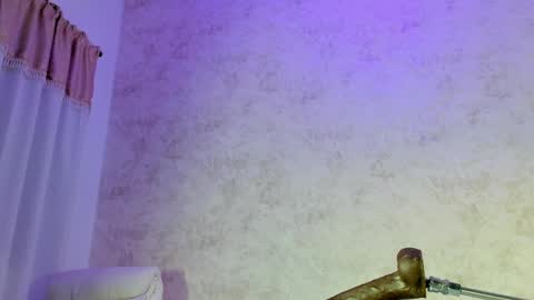 Luna online show from April 9, 2026, 11:37 am