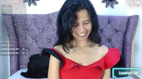 Snapshot of luna_starr69 chatting on November 19, 2025, 12:49 pm luna_starr69 online show from November 19, 2025, 12:49 pm