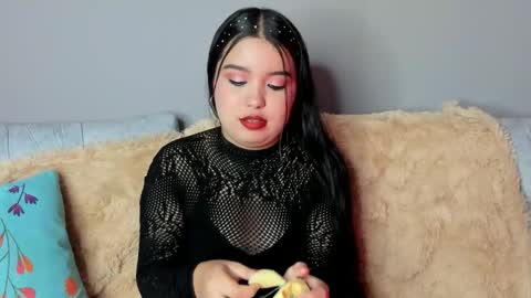 Luna  online show from February 11, 2026, 8:58 pm