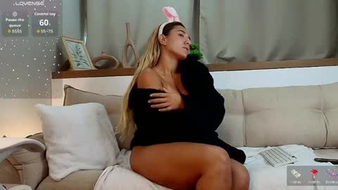 Luna online show from June 5, 2026, 4:24 pm