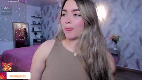  Luna online show from December 3, 2025, 2:52 am