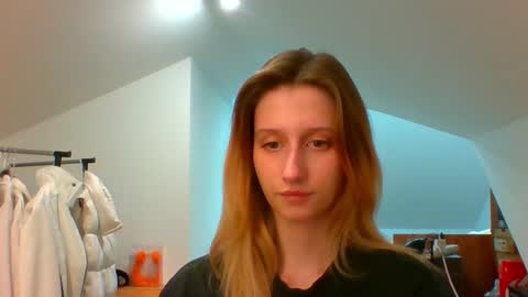 Snapshot of luna_xsensual chatting on December 13, 2024, 6:05 pm L U N A  online show from December 13, 2024, 6:05 pm