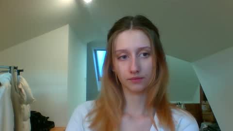 Snapshot of luna_xsensual chatting on January 3, 2025, 7:38 am L U N A  online show from January 3, 2025, 7:38 am