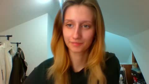 Snapshot of luna_xsensual chatting on January 30, 2025, 6:32 pm L U N A  online show from January 30, 2025, 6:32 pm