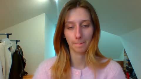 Snapshot of luna_xsensual chatting on February 7, 2025, 2:47 pm L U N A  online show from February 7, 2025, 2:47 pm