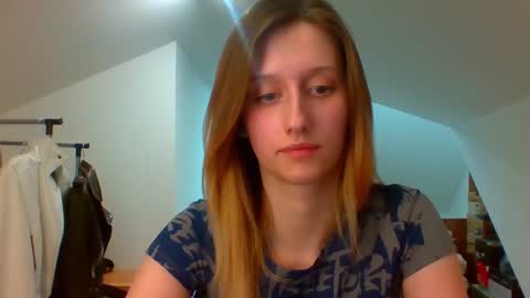 Snapshot of luna_xsensual chatting on February 17, 2025, 4:48 pm L U N A  online show from February 17, 2025, 4:48 pm