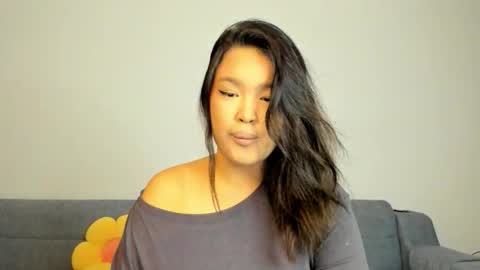 Snapshot of luna_yum chatting on February 10, 2026, 7:29 pm online show from February 10, 2026, 7:29 pm