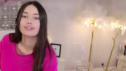 Luna online show from March 12, 2026, 2:23 pm