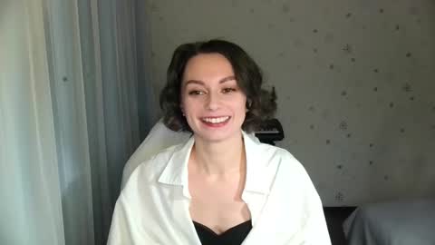 lunaa_bluee online show from January 15, 2026, 8:45 pm