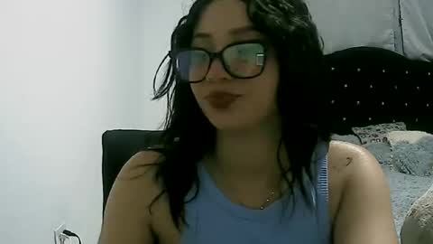 lunaa_sub online show from January 23, 2025, 4:09 am