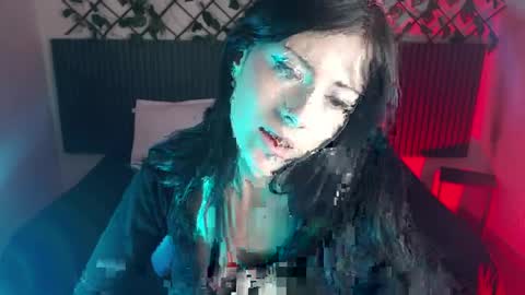 lunaaa_07 online show from April 8, 2026, 3:34 pm