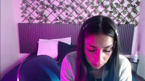 lunaaa_07 online show from April 9, 2026, 10:53 am