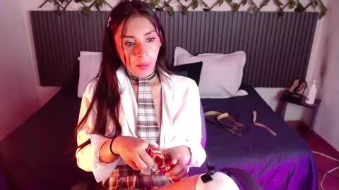 lunaaa_07 online show from April 14, 2026, 5:02 am