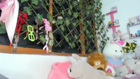 lunacristal_moon online show from February 25, 2025, 10:58 am