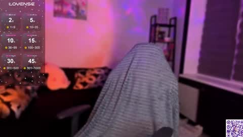 Britney online show from November 5, 2025, 6:52 pm