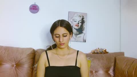 Luna online show from January 11, 2025, 1:06 am