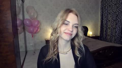 Snapshot of lunaflinn chatting on March 4, 2026, 4:29 am lunaflinn online show from March 4, 2026, 4:29 am