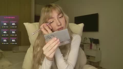 Luna online show from March 14, 2026, 12:50 am