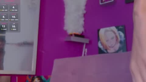 Luna online show from March 1, 2025, 2:04 am