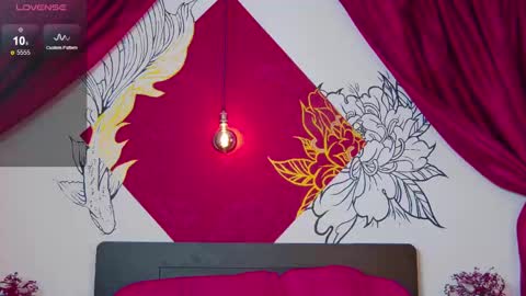 Luna online show from September 11, 2025, 8:09 pm