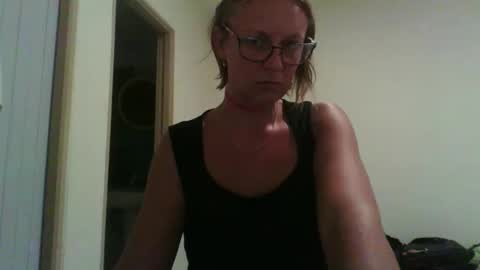 LunaPearl   online show from January 6, 2026, 7:01 am