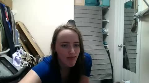 lunapixie2020 online show from May 13, 2026, 3:37 am