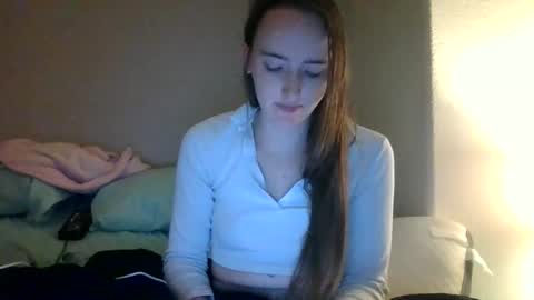 Snapshot of lunapixie2020 chatting on May 24, 2026, 4:06 am lunapixie2020 online show from May 24, 2026, 4:06 am