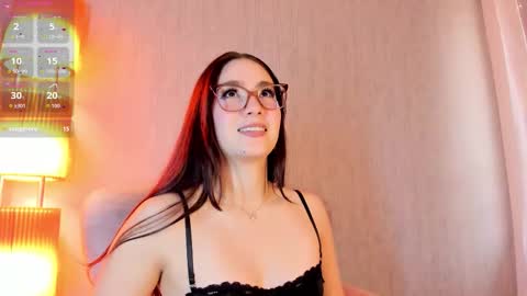 Luna  online show from February 27, 2026, 6:08 pm