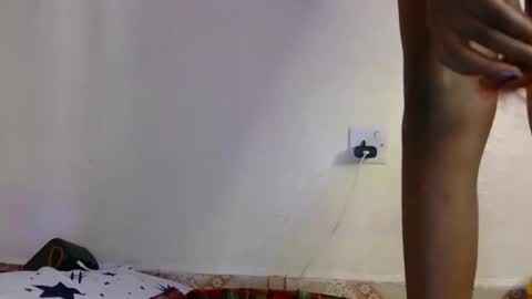 lunargoddess45 online show from April 11, 2026, 7:45 am