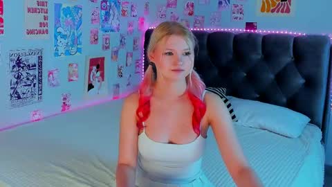 lunariafox online show from May 30, 2026, 2:36 pm