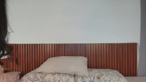 Luna Rousse online show from April 13, 2026, 3:56 am