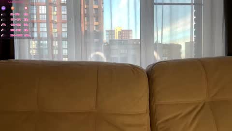 Snapshot of lunarspark chatting on November 26, 2025, 4:24 am Michelle online show from November 26, 2025, 4:24 am