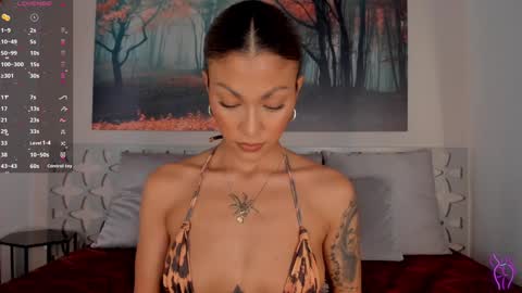 Luna Ruso  online show from January 26, 2025, 8:02 pm