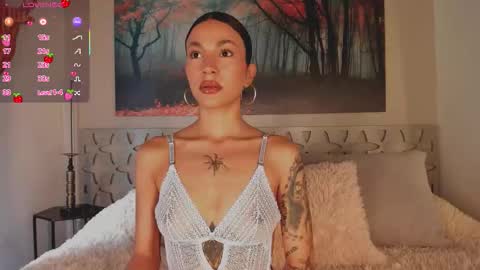 Luna Ruso  online show from February 1, 2026, 5:44 pm