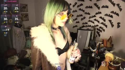 ..LunaSparkles. online show from March 2, 2026, 7:26 am