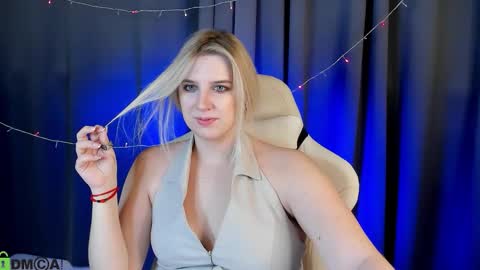 Snapshot of lunasshine chatting on January 14, 2026, 4:07 am LunasShine online show from January 14, 2026, 4:07 am