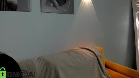 Snapshot of lunasshine chatting on March 3, 2026, 4:07 am LunasShine online show from March 3, 2026, 4:07 am