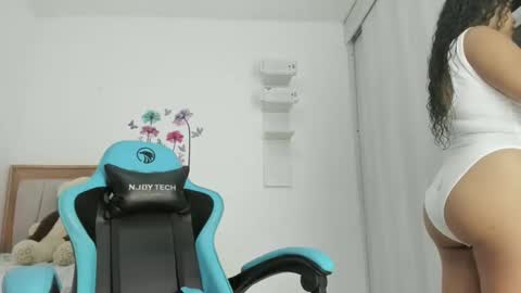 luna online show from March 2, 2025, 3:59 pm