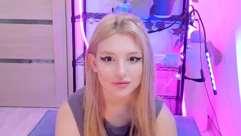 Kate online show from February 8, 2025, 3:19 am