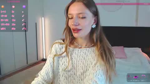 LunaticaBae online show from March 20, 2026, 2:27 am